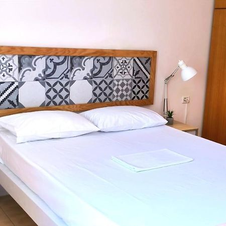 Central Apartment, Fully Equipped Himare Buitenkant foto