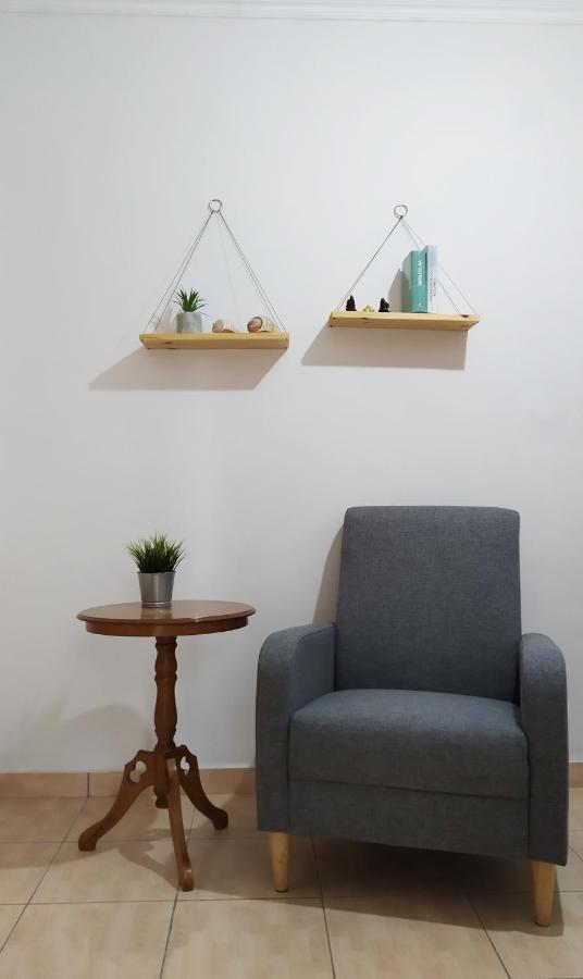 Central Apartment, Fully Equipped Himare Buitenkant foto