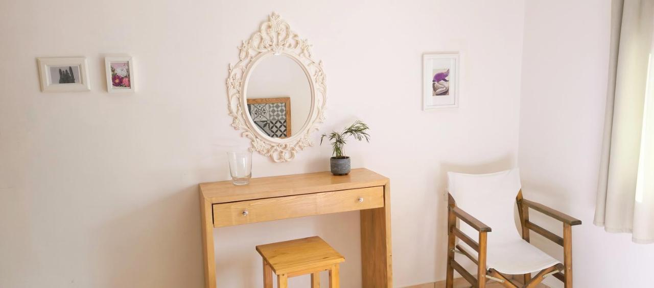 Central Apartment, Fully Equipped Himare Buitenkant foto