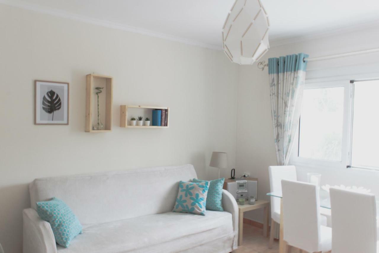 Central Apartment, Fully Equipped Himare Buitenkant foto